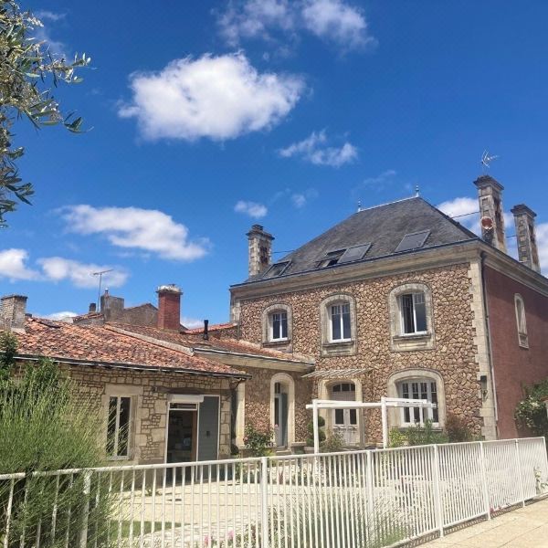 玫瑰别墅酒店(La Villa des Roses Gîte Chambres d'hôtes Piscine chauffée)图片