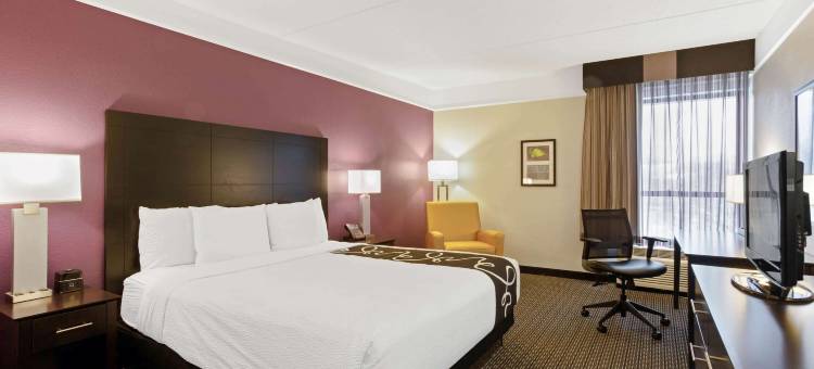 波士顿安多弗拉昆塔温德姆套房酒店(La Quinta Inn & Suites by Wyndham Boston-Andover)图片