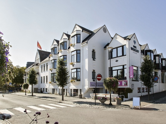 瓦斯里奥夫酒店