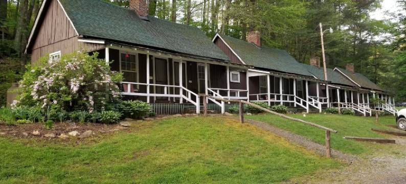 疗愈水泉小屋(The Cabins at Healing Springs)图片