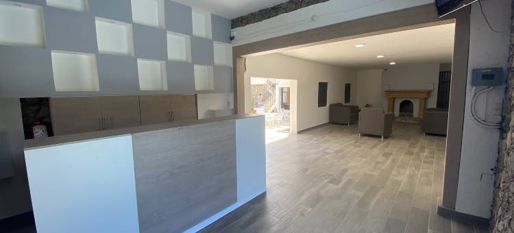 OYO圣米格尔别墅酒店(Hotel Villas de San Miguel Media Luna)图片