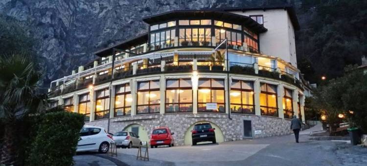 瓦坎兹拉利蒙娜丽雅中央酒店(Centro Vacanze la Limonaia)图片