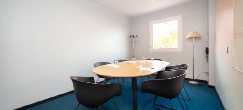 宜必思马德里阿尔卡拉格瑞纳酒店(Ibis Madrid Alcala de Henares la Garena)图片