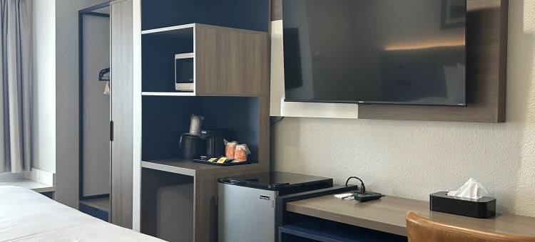 伊克诺圣罗莎南酒店及套房(Econo Lodge Inn & Suites Santa Rosa South)图片