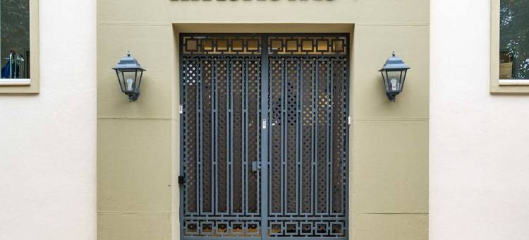 limehome塞维利亚罗纳德卡普奇诺斯(Limehome Sevilla Ronda de Capuchinos)图片