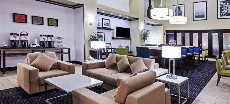 杰克逊湖-克卢特欢朋套房酒店(Hampton Inn & Suites Lake Jackson-Clute)图片