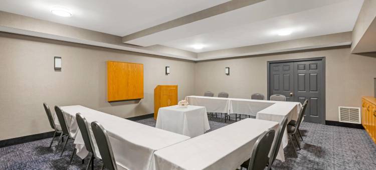 奥克维尔凯艺套房酒店(Quality Inn & Suites)图片