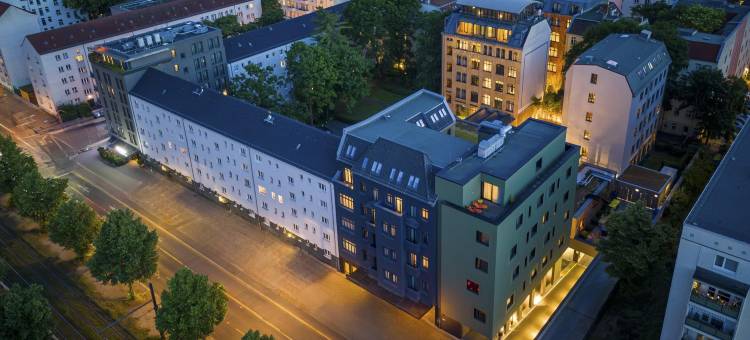 斯莱柏林(Sly Berlin)图片