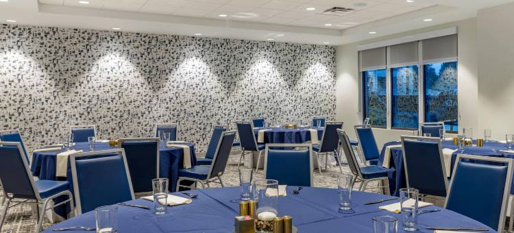 岩石丘-大学中心坎布里亚酒店(Cambria Hotel Rock Hill - University Center)图片