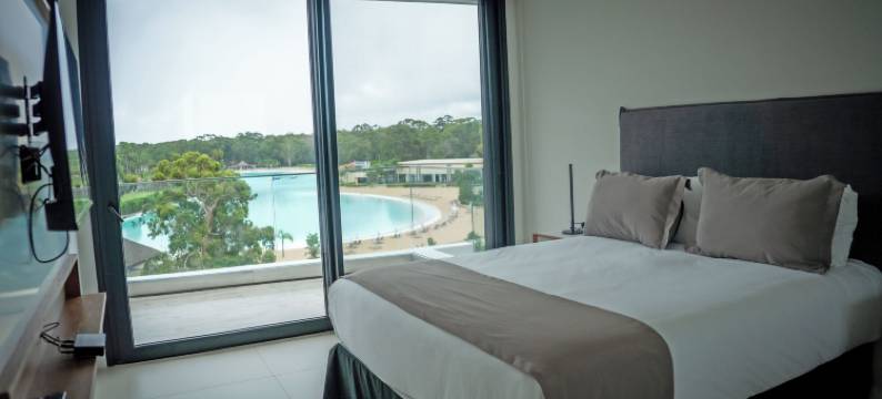 索拉纳斯蓬塔德尔埃斯特 & 水晶海滩(Solanas Punta del Este & Crystal Beach)图片