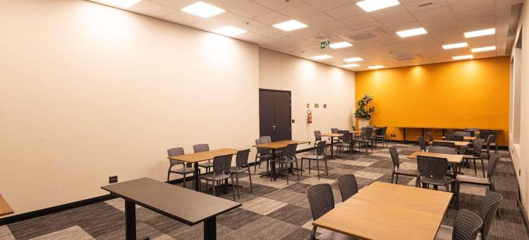 宜必思巴拉杜加萨斯酒店(Ibis Barra do Garcas)图片