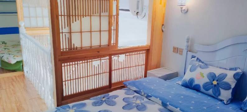 优格雅筑轻奢民宿(篱笆房地铁站店)图片