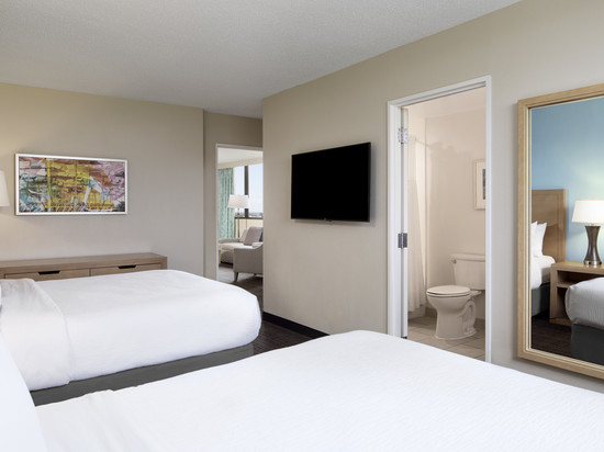 希尔顿坦帕机场西岸大使套房酒店