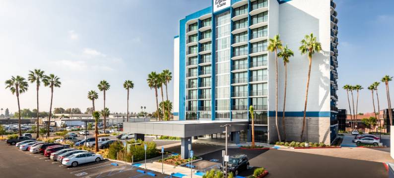 圣塔安娜-橙县智选假日套房酒店(Holiday Inn Express & Suites SANTA ANA - ORANGE COUNTY by IHG)图片