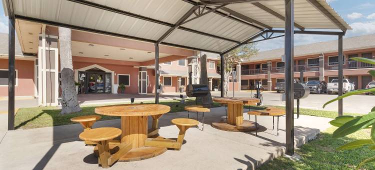 爱丁堡贝斯特韦斯特优质套房酒店(Best Western Plus Edinburg Inn  Suites)图片