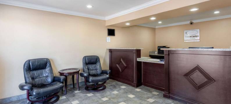 埃斯孔迪多市中心套房及伊克诺旅馆(Econo Lodge Inn & Suites Escondido Downtown)图片