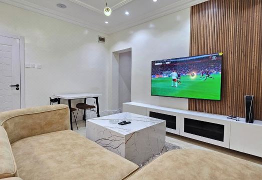 2 Streams Shortlet Apartment Hotel Overview