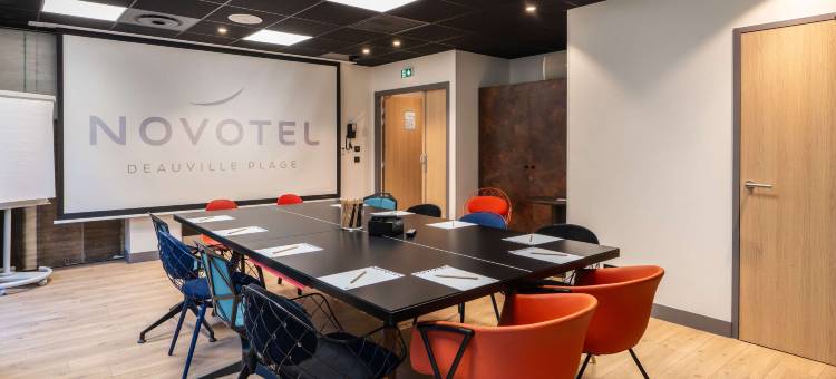 诺富特多维尔海滩酒店(Novotel Deauville Beach)图片