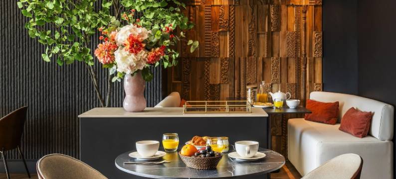 罗驰诺尔西佳酒店(Hotel & Spa les Roches Noires)图片