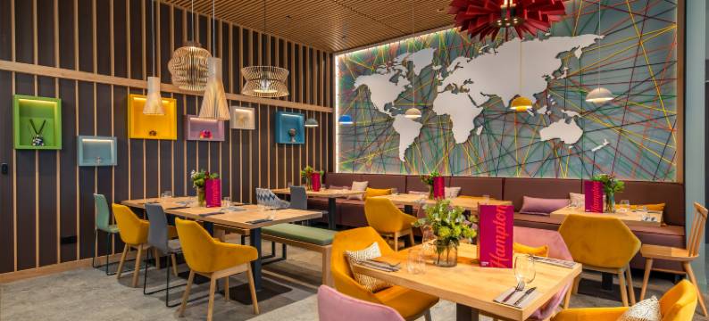 弗罗茨瓦夫机场希尔顿欢朋酒店(Hampton by Hilton Wroclaw Airport)图片