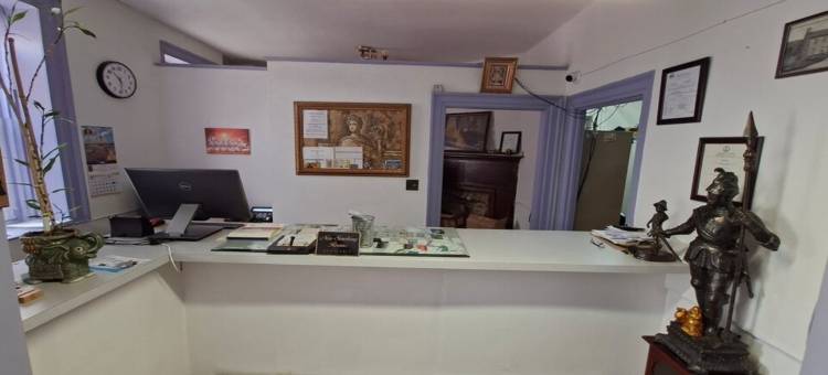 家乡弗吉尼亚斯汤顿11号公路旅馆(Hometown Inn Staunton VA Near Hwy 11)图片