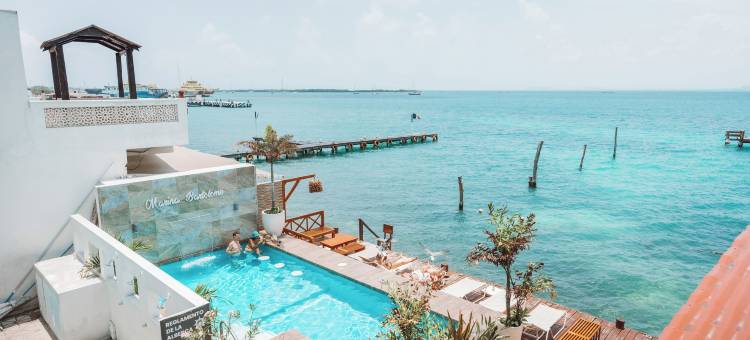 巴托洛梅海景套房(Bartolome Oceanfront Suites)图片