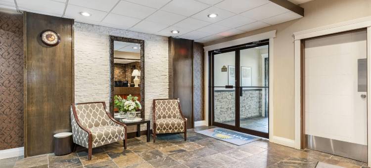 西尔万湖戴斯酒店(Days Inn by Wyndham Sylvan Lake)图片