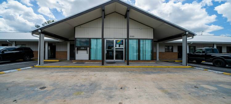 奥优酒店 奥卡拉，佛罗里达州 I-75(OYO Hotel Ocala, FL I-75)图片