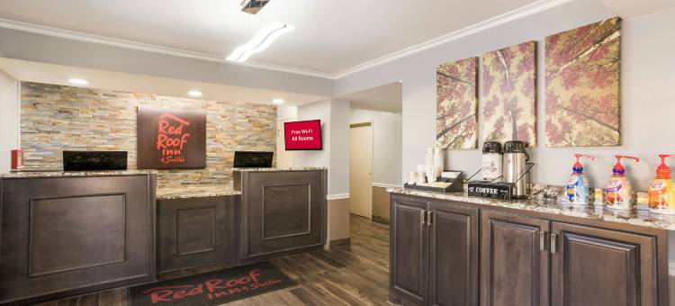 亚拉巴马州阿森斯红屋顶套房酒店(Red Roof Inn & Suites Athens, Al)图片