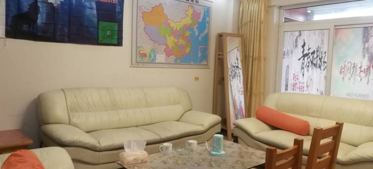 成都远方青年旅舍(一品天下地铁站店)图片