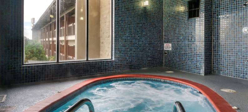 磨塞斯克湖滨贝斯特韦斯特优质酒店(Best Western Plus Lake Front Hotel)图片