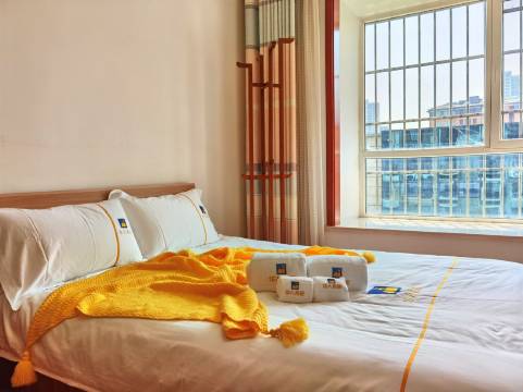 华人易居共享民宿(广博路1号分店)