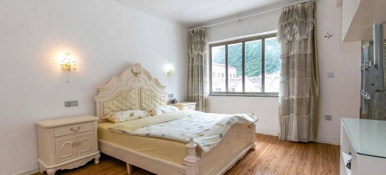 大大的小窝度假别墅(龙岳路2号分店)图片