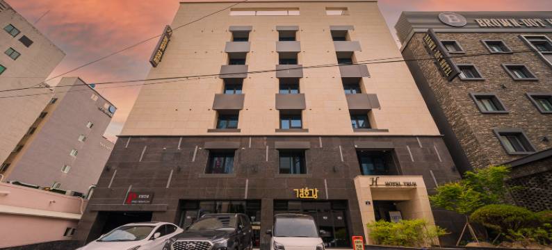 昌原酒店特鲁(Changwon Hotel True)图片