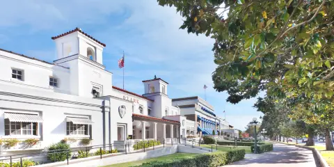 智選假日套房酒店南温泉城