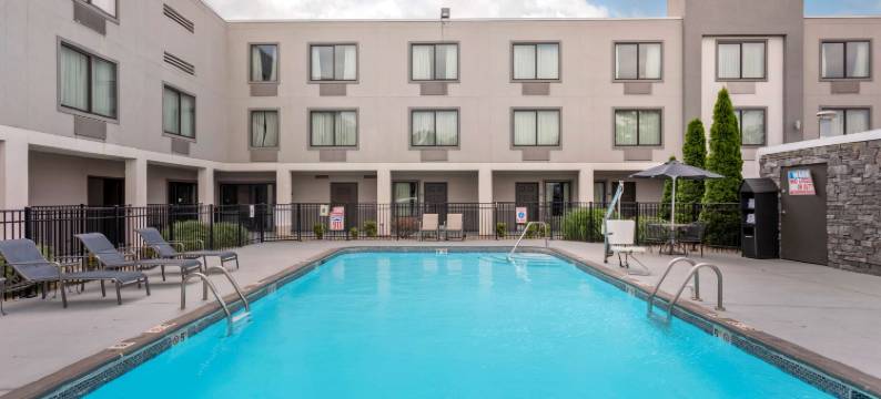 鲍灵格林贝斯特韦斯特优质酒店(Best Western Plus Bowling Green)图片