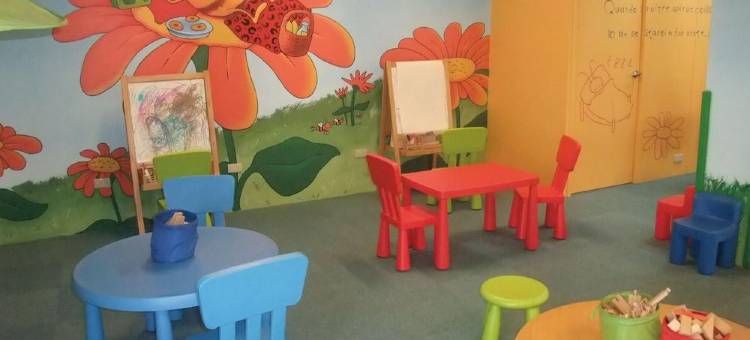 高雄花季度假饭店图片