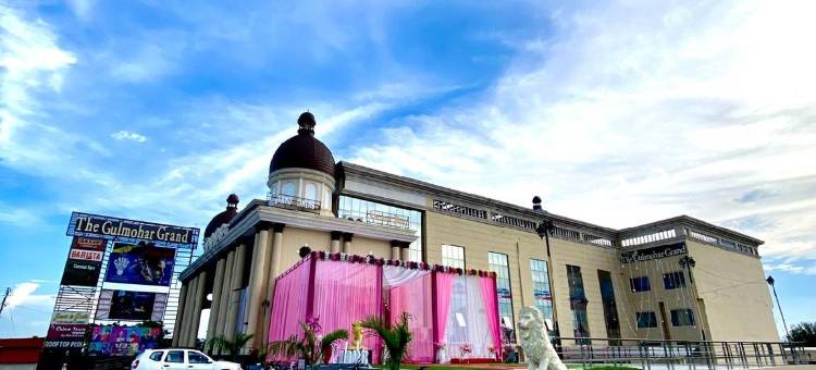 古尔莫哈尔大酒店(The Gulmohar Grand Hotel)图片