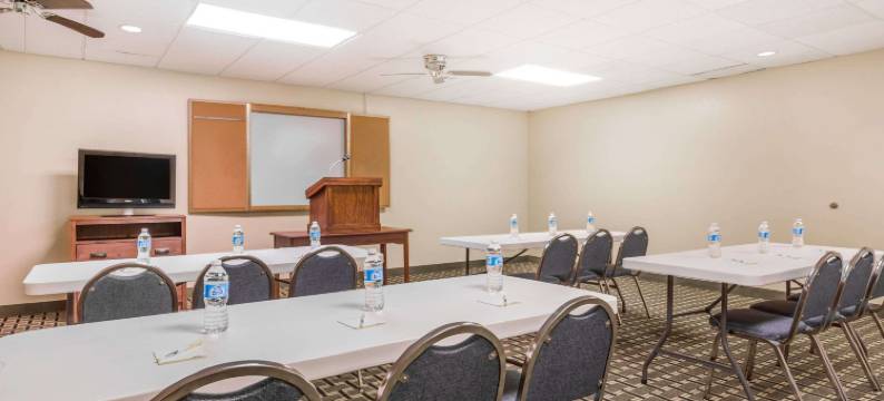 特伦顿戴斯酒店(Days Inn by Wyndham Trenton)图片