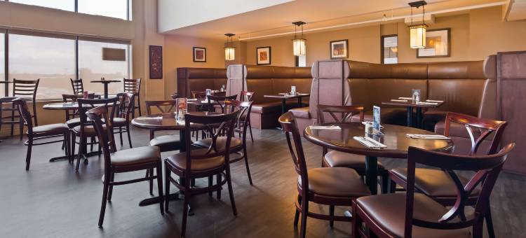 彭布罗克酒店和会议中心贝斯特韦斯特酒店(Best Western Pembroke Inn  Conference Centre)图片