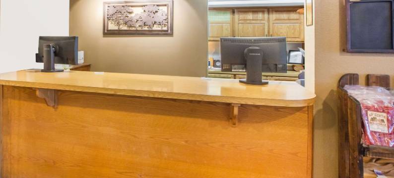 西布兰奇速8酒店(Super 8 by Wyndham West Branch)图片