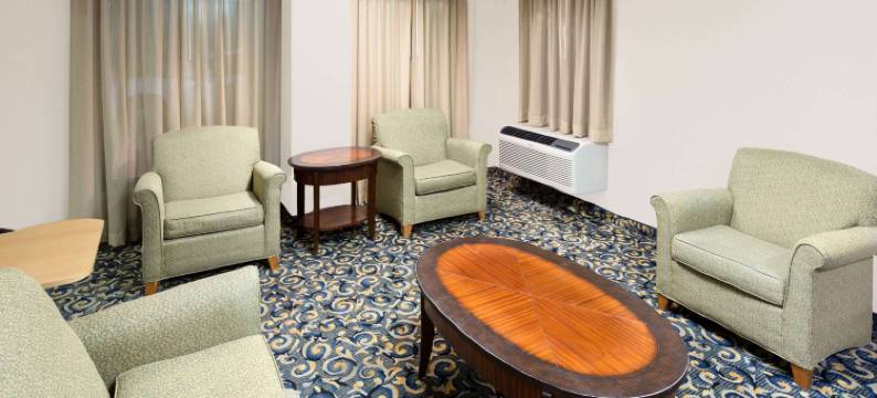 哈蒂斯堡南速8酒店(Super 8 by Wyndham Hattiesburg South)图片