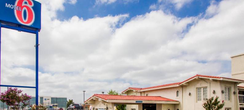 奥斯汀城6号汽车旅馆(Motel 6 Austin, TX - Midtown)图片