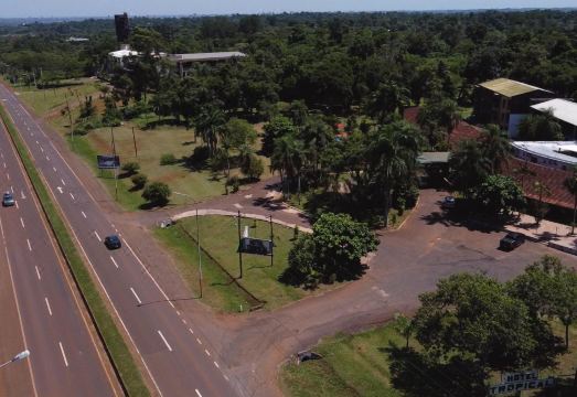 Hotel Tropical Over view