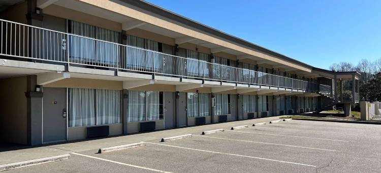门罗戴斯酒店(Days Inn by Wyndham Monroe NC)图片