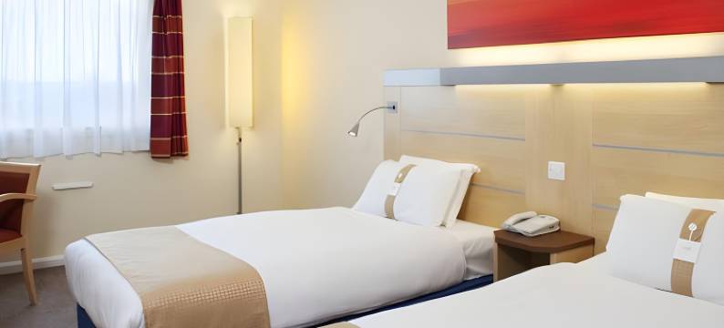 洲际智选假日酒店卡迪夫机场(Holiday Inn Express Cardiff Airport, an IHG Hotel)图片