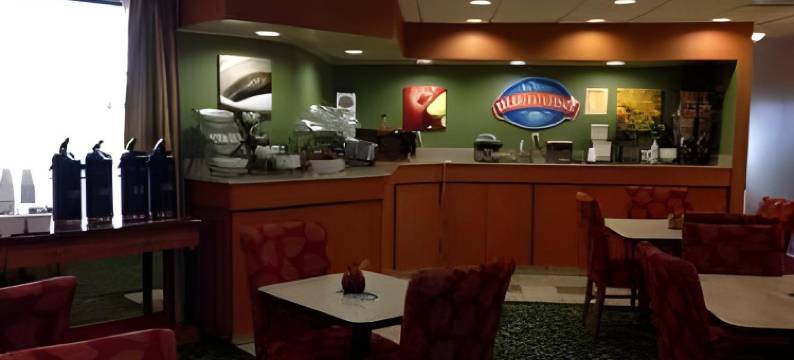 格林斯堡温德姆呗盟套房酒店(Baymont by Wyndham Greensburg)图片