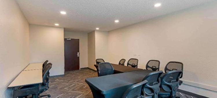 美洲长住套房酒店-拉斯维加斯火烈鸟(MainStay Suites Las Vegas Flamingo)图片