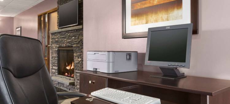 Travelodge by Wyndham Meadow Lake图片