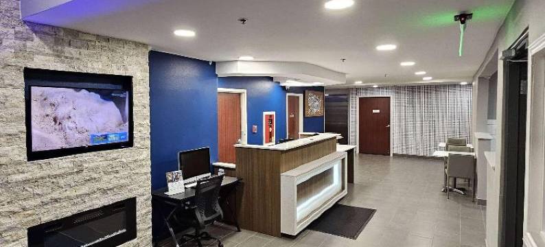 塔尔萨/卡图萨 66 号公路温德姆麦客达套房酒店(Microtel Inn & Suites by Wyndham Tulsa / Catoosa Route 66)图片